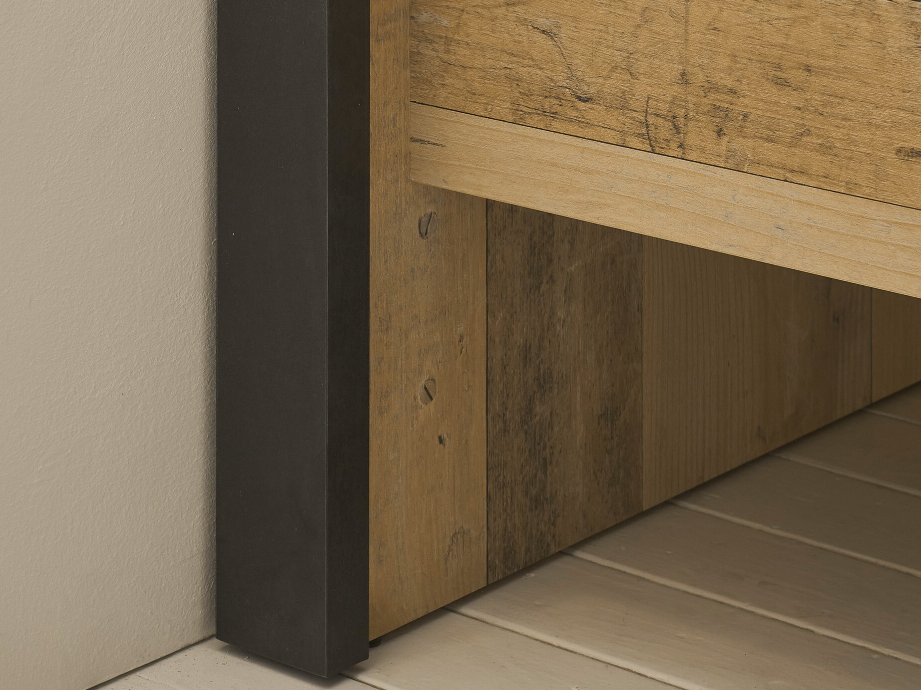 Bed Cirtale 109 (Verouderd hout + Antraciet)