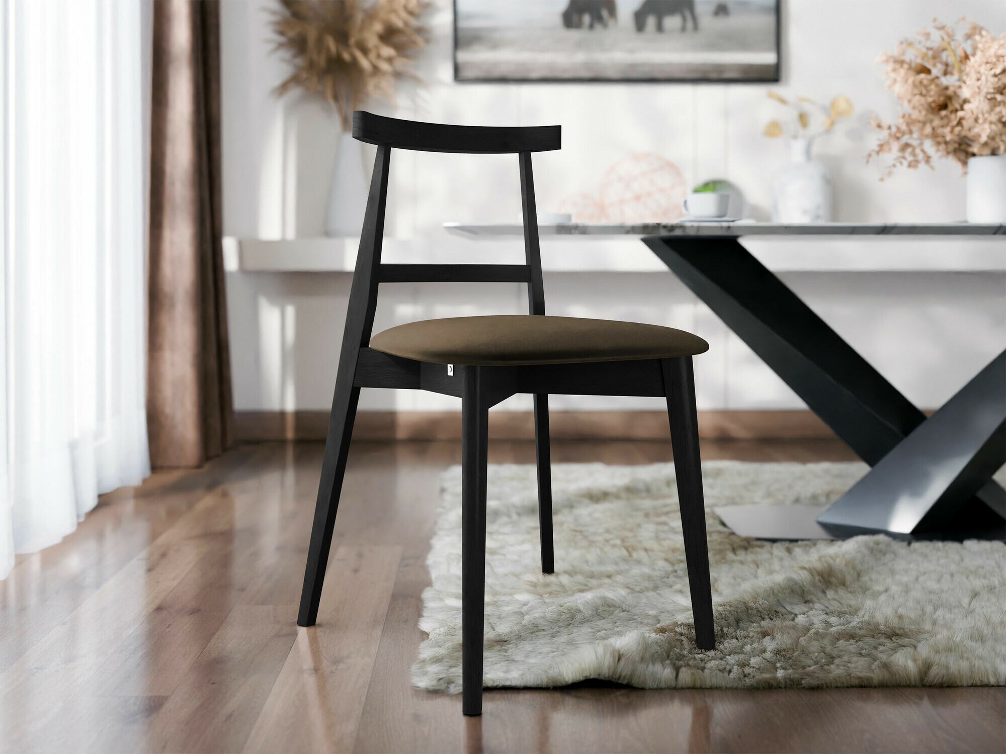 Stoel Dearborn 104 (Magic Velvet 2205)