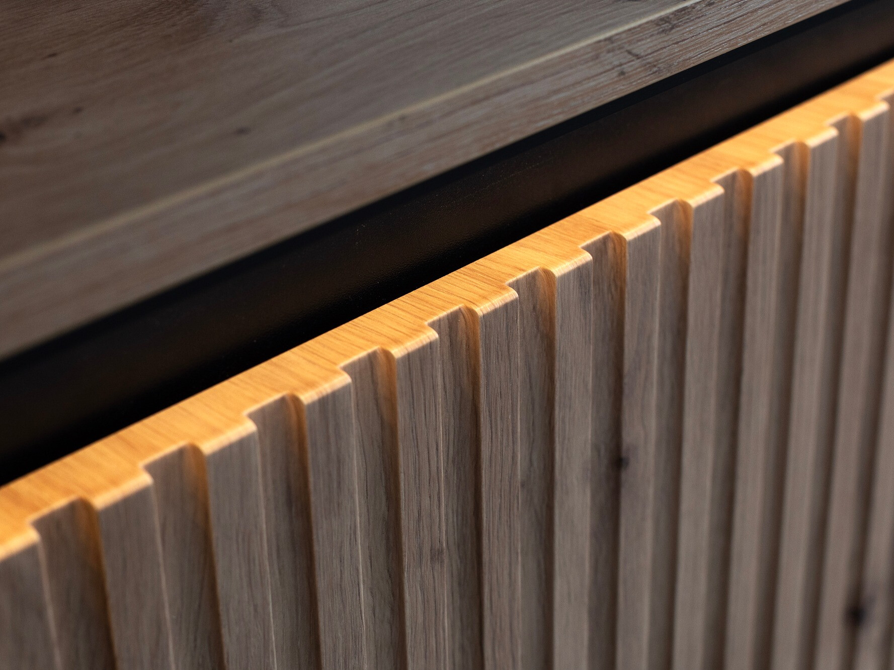 Dressoir Fernolu 101 (Artisan eiken + Zwart)