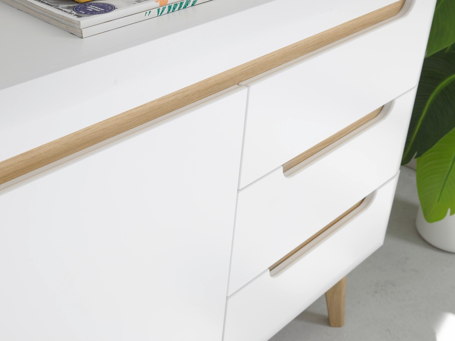 Ladekast Vircava 104 (Wit)