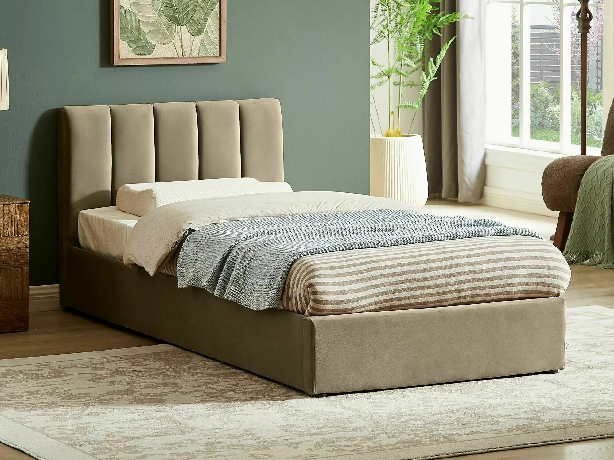 Bed Detroit 412 (Bluvel 28)