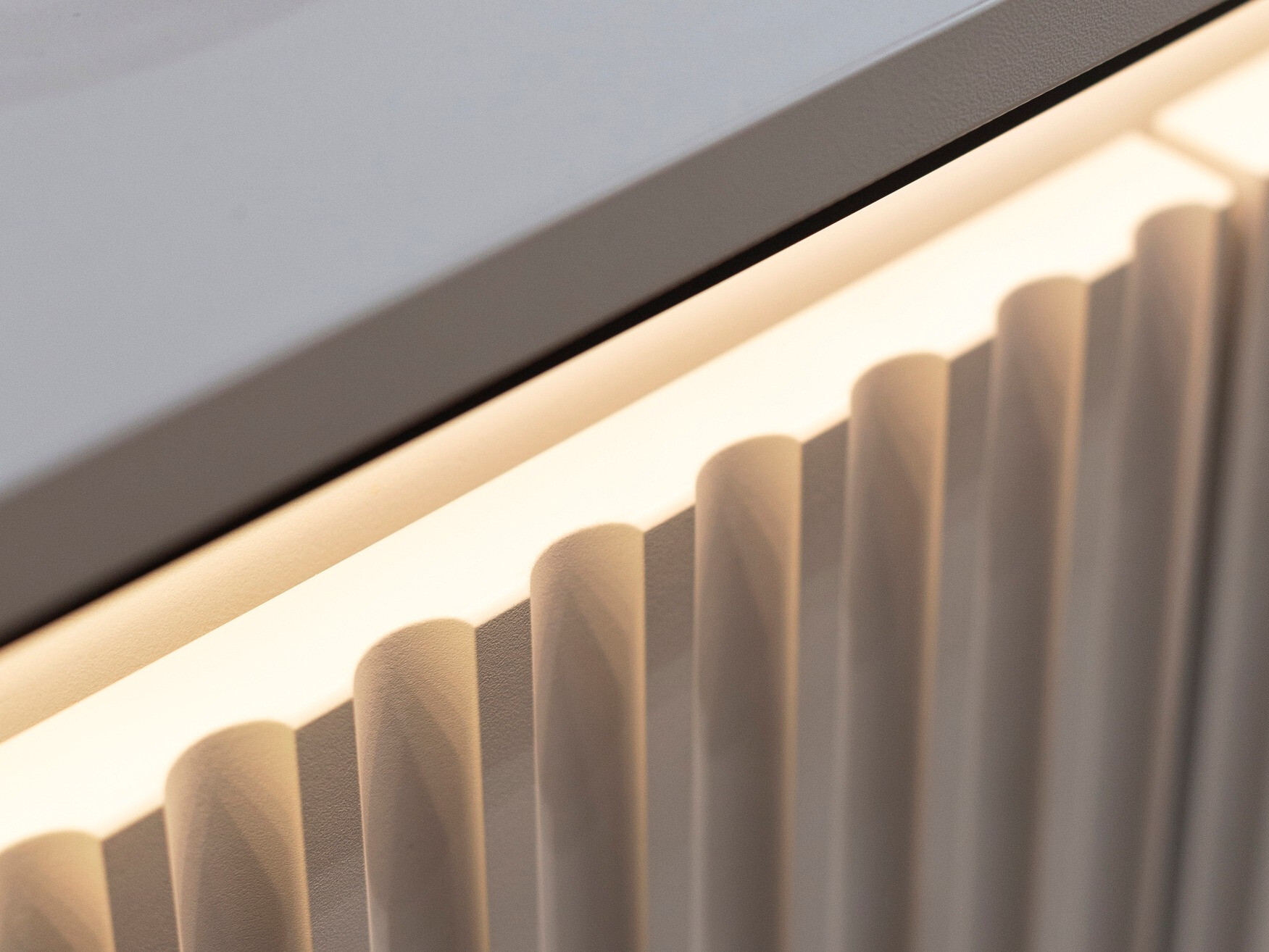 Dressoir Fernolu 102 (Grijs + Zwart)