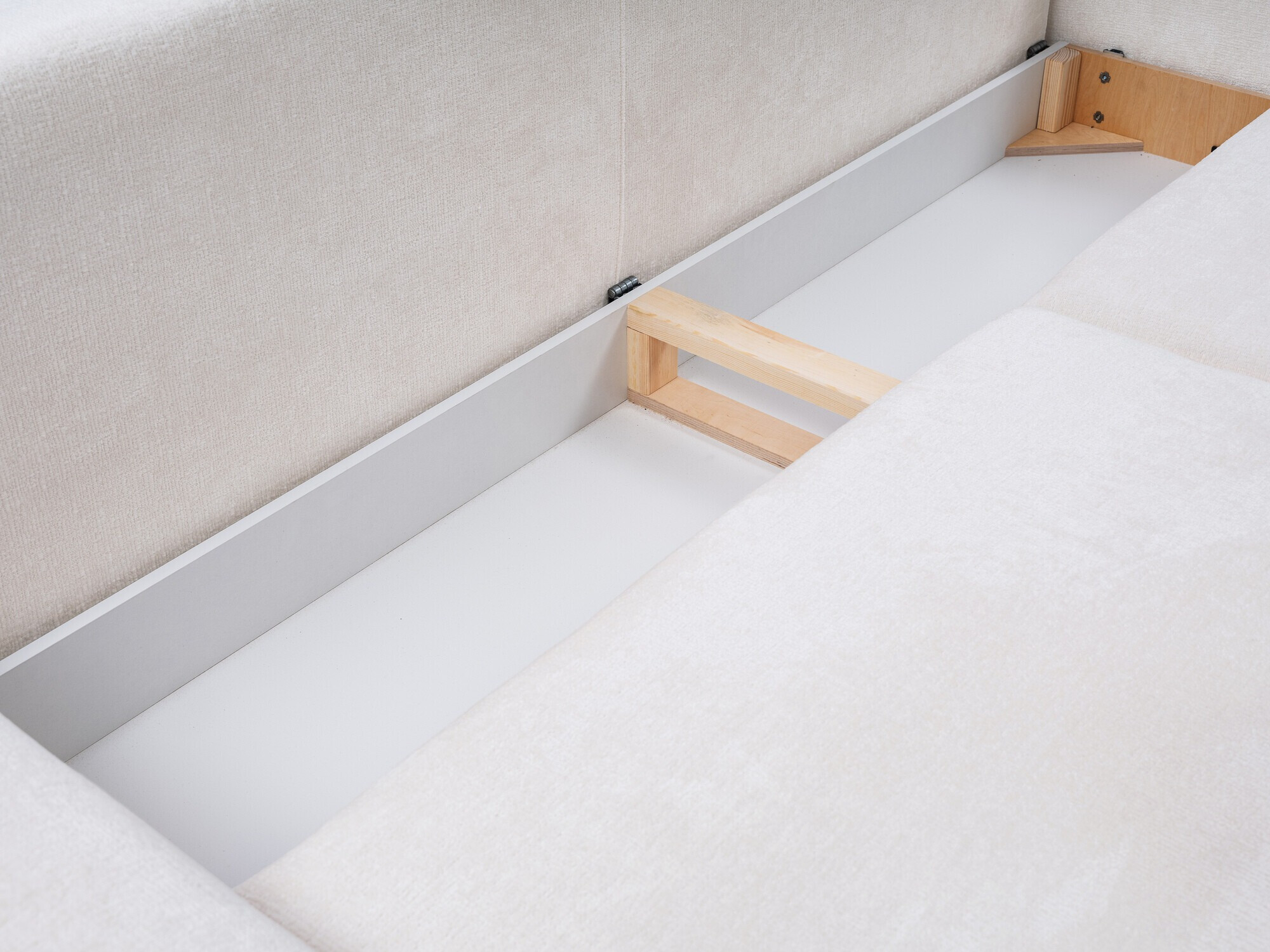 Slaapbank Kingston 142 (Perfect Harmony 01)