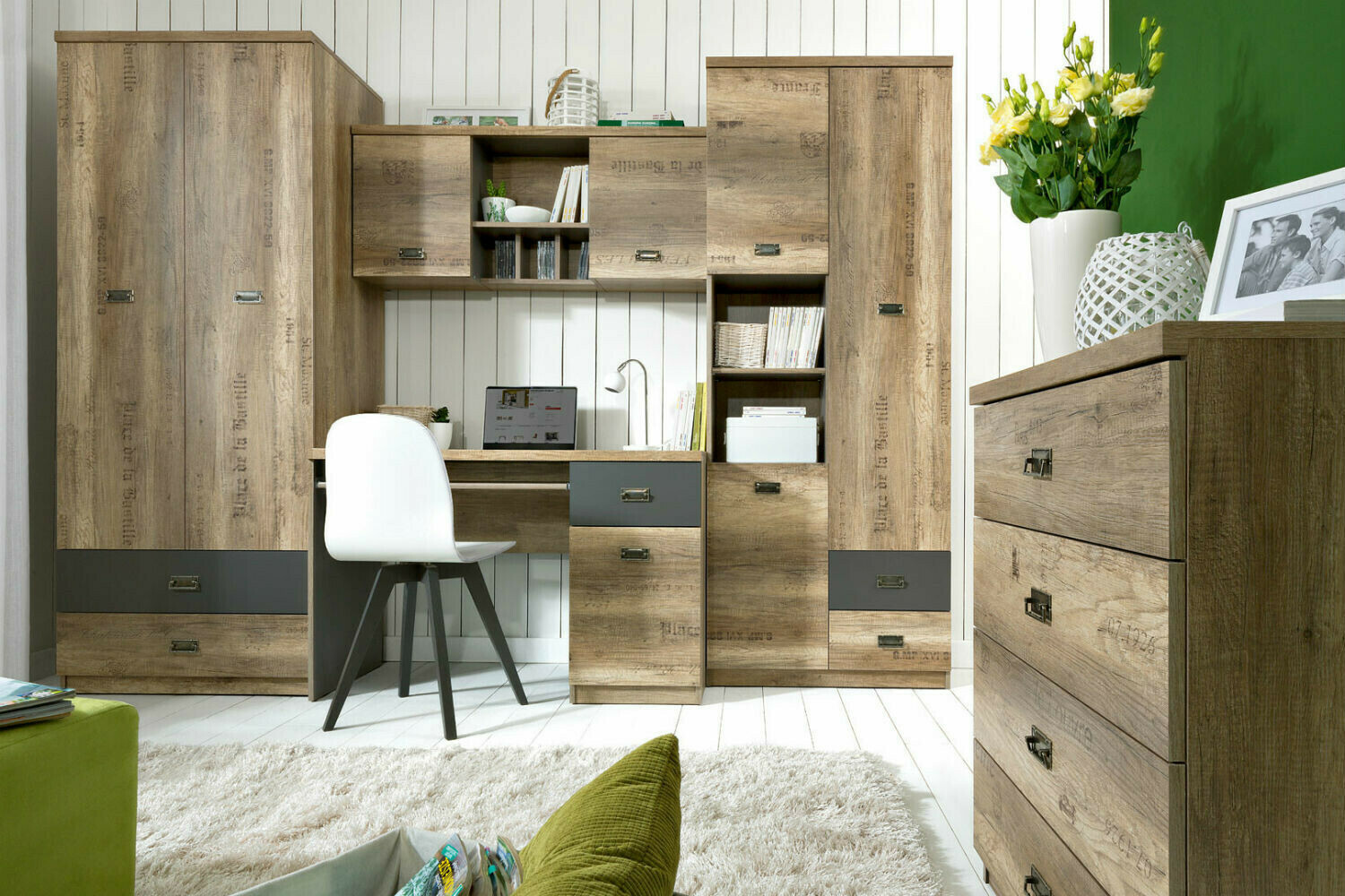 De reeks van de kinderkamer Odeveni 105