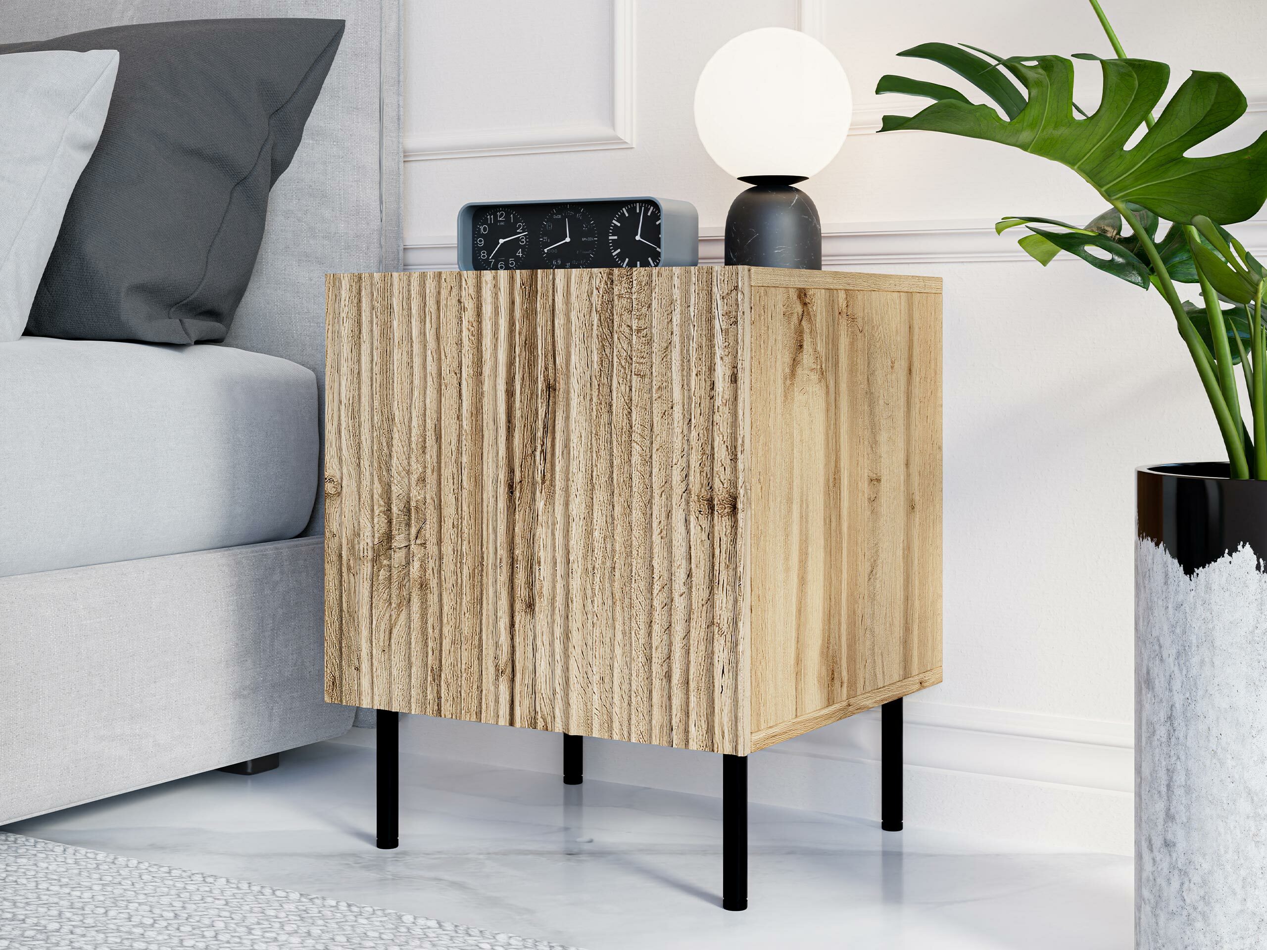 Een set nachtkastjes Lorelbo 102 (Wotan eik + Zwart)